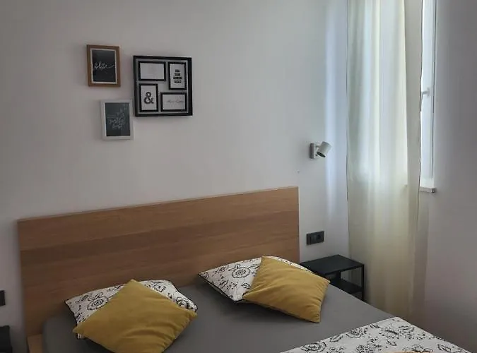 Apartament Mareamor Rab Palit